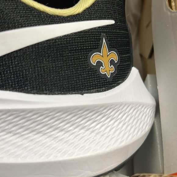 Nike Zoom Pegasus 39 Saints DR2057-001 Running Shoes NEW FINAL SALE - Picture 2 of 9